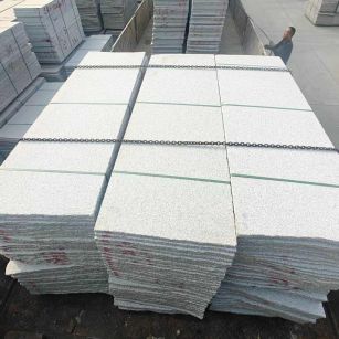 安康芝麻白毛板，石材毛板