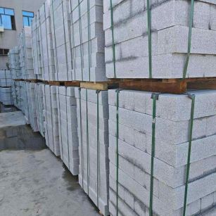 安康芝麻白路牙石，路侧石