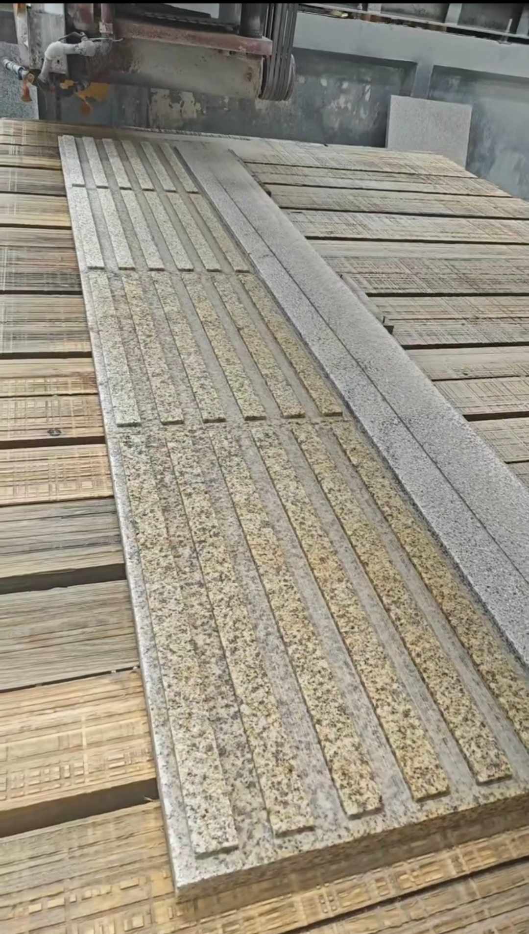 安康黄金麻盲道石 盲条