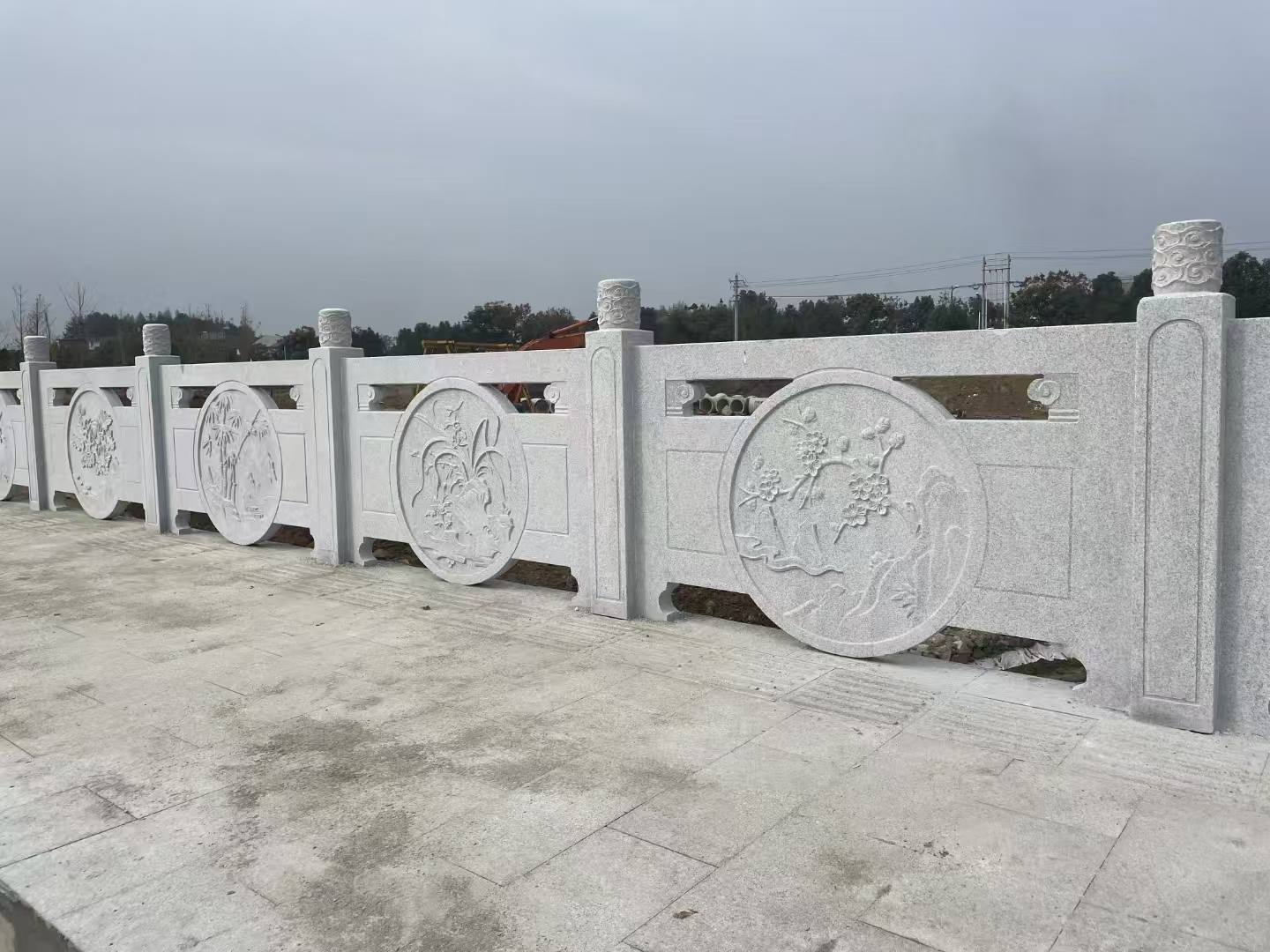 安康芝麻白河道栏杆 石材栏杆