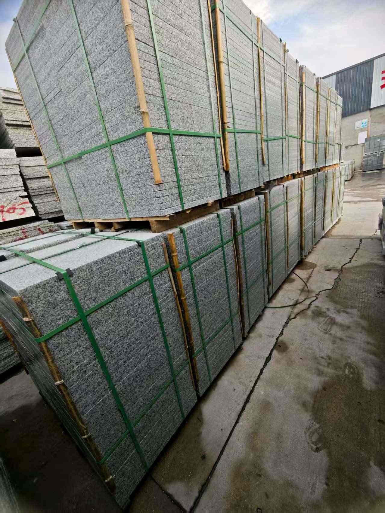 安康芝麻白地铺版 石材地铺石